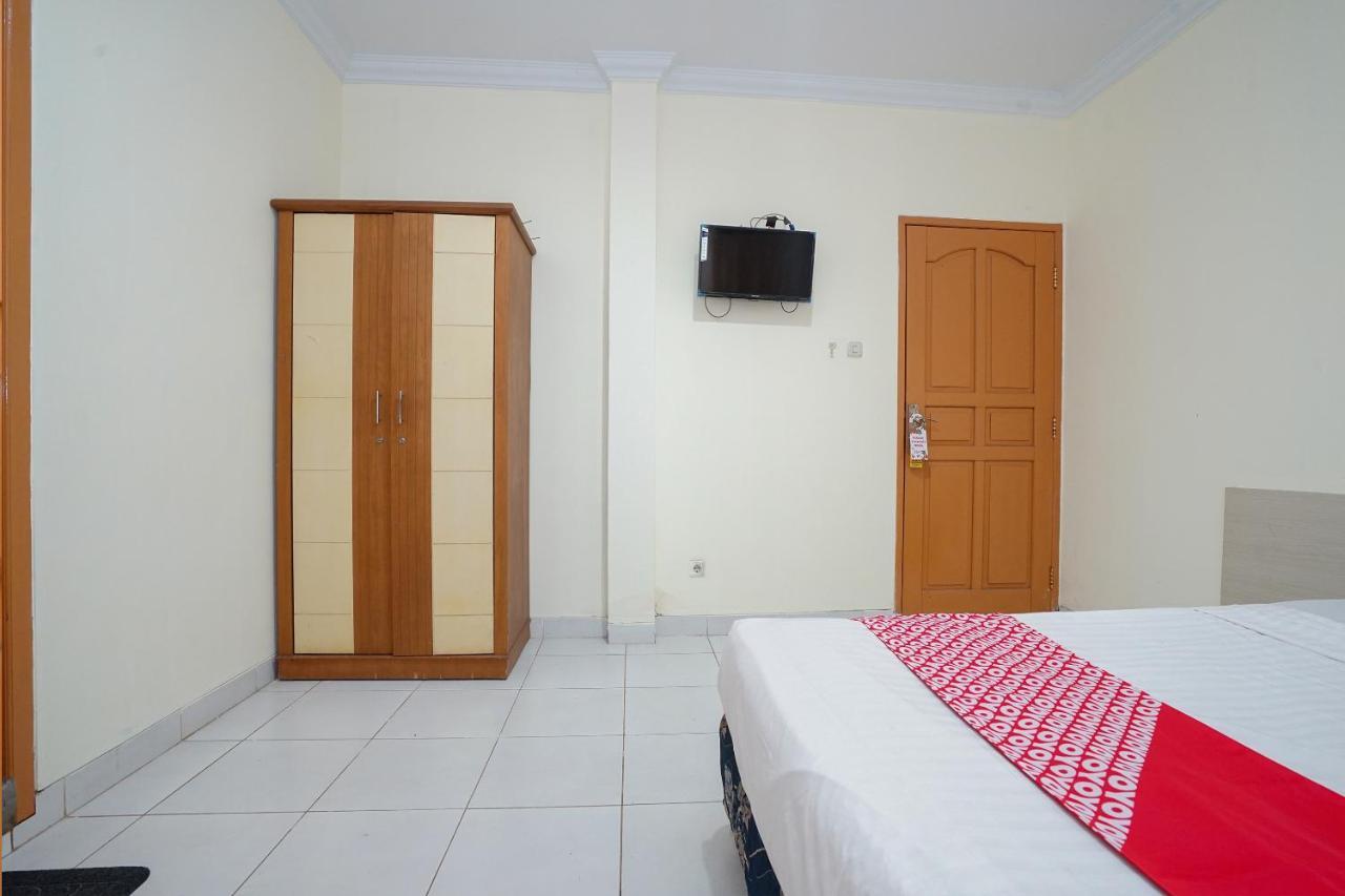 Oyo 2025 Wisma Musdalifa Palembang Exterior photo