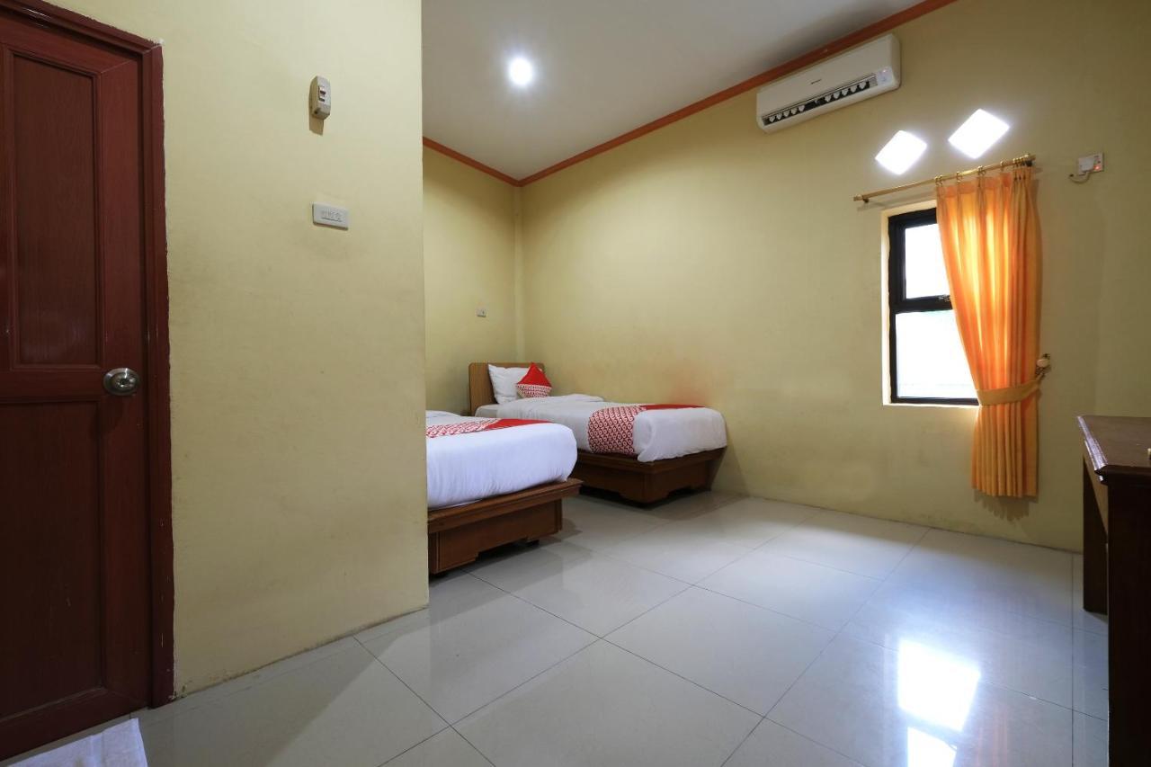 Oyo 2025 Wisma Musdalifa Palembang Exterior photo